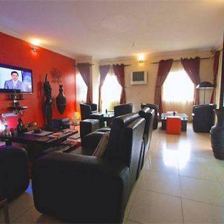 Number 95 Suites Lagos Exterior photo
